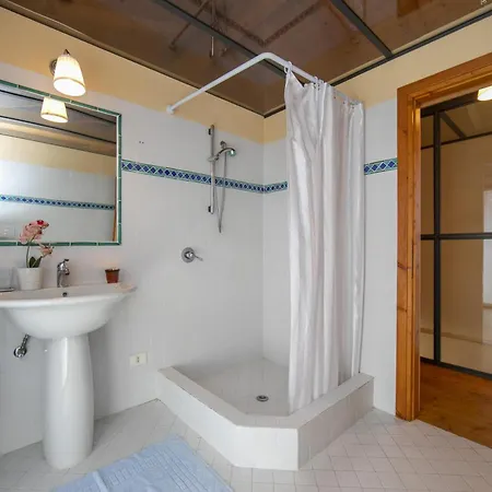 La Casa Nel Borgo View - Happy Vakantiehuis Nebbiuno