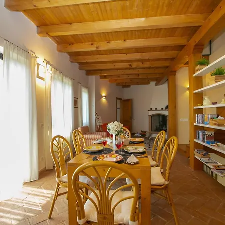 Holiday home La Casa Nel Borgo View - Happy