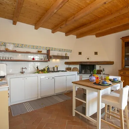 La Casa Nel Borgo View - Happy