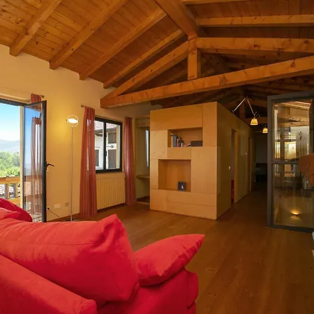 Hébergement de vacances La Casa Nel Borgo View - Happy Nebbiuno