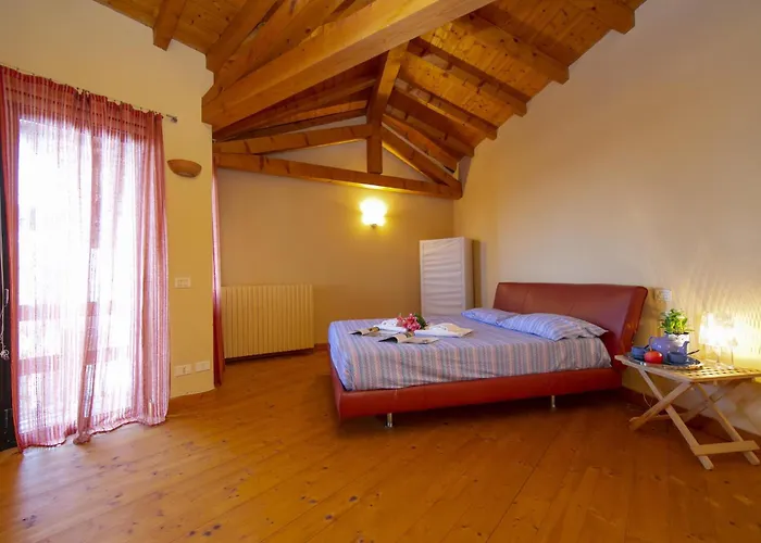 La Casa Nel Borgo View - Happy